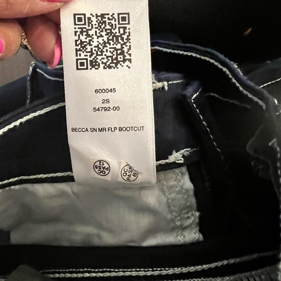 TRUE RELIGION VINTAGE BECCA BIG T FLAP BOOTCUT JEAN size 27 NWT - Picture 8 of 12